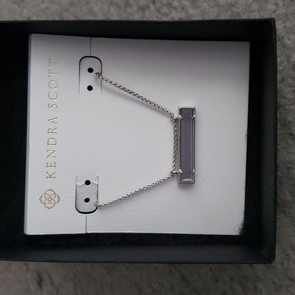 Kendra Scott Leanor Bar Necklace